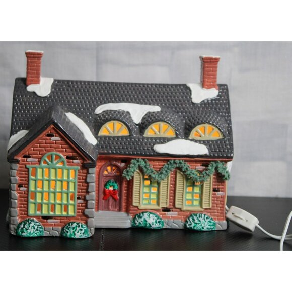 "The Original Snow Village Stonehurst House" Dept. 56 - Hand Painted Ceramic - Picture 2 of 7